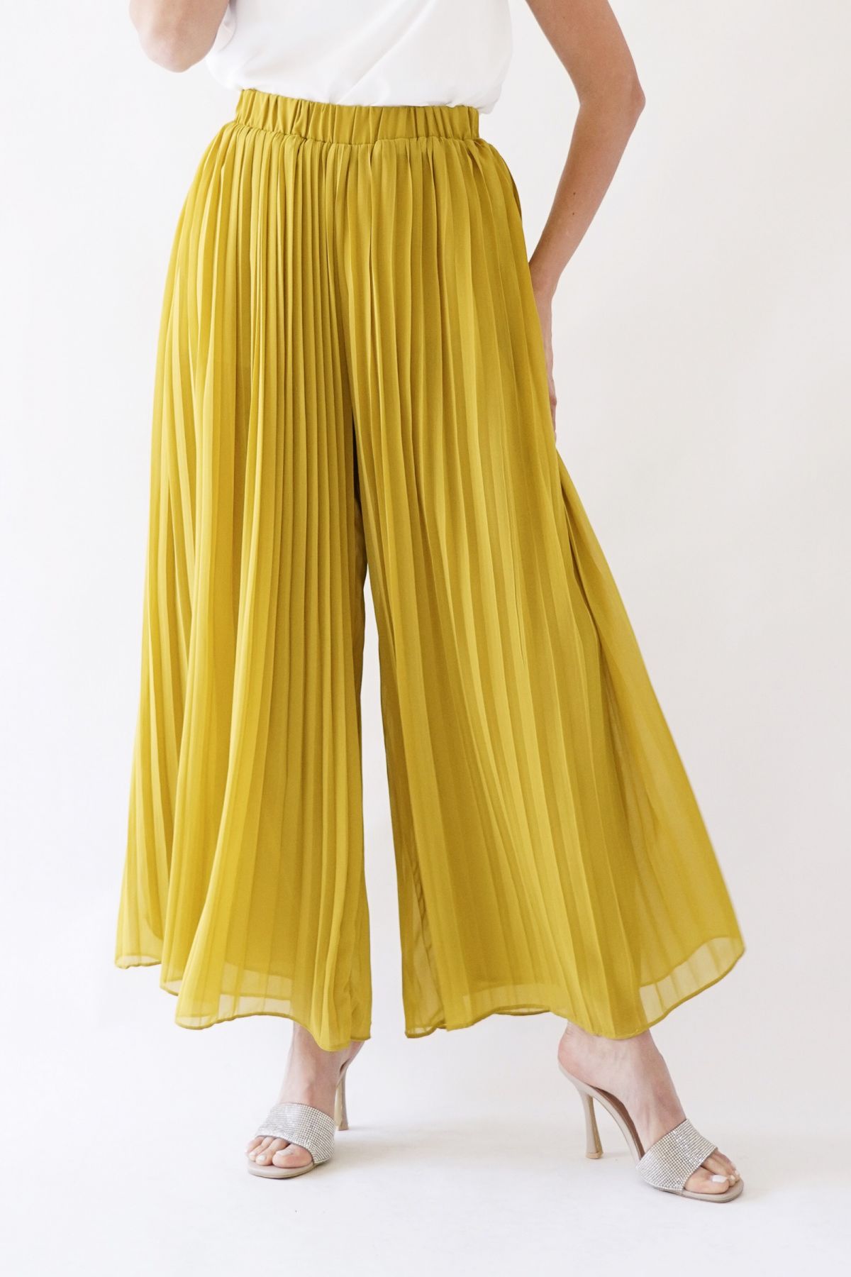 Mustard pleated trousers shop