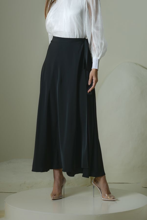 Black Skirt