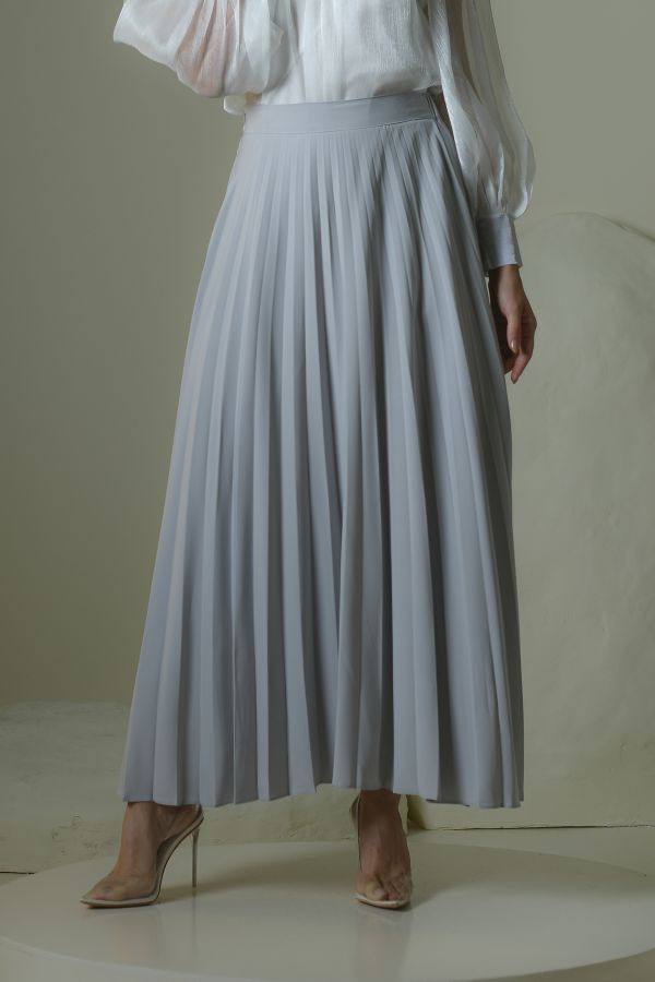 Light grey pleated skirt outlet