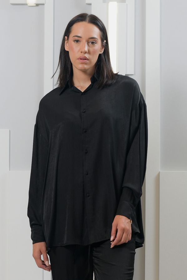 Black shirt