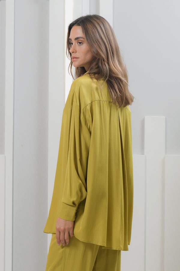 Green shirt