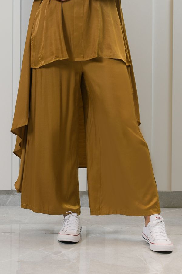 Mustard trousers