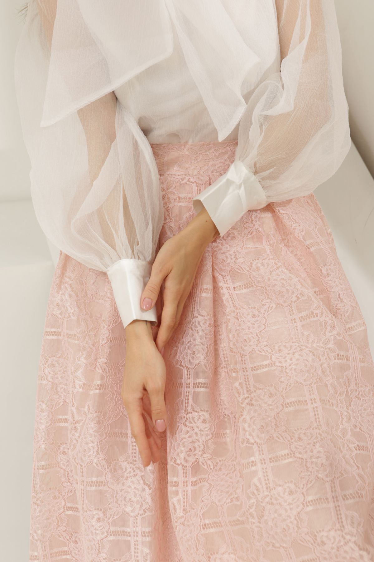 Hot pink lace skirt outfit cheap