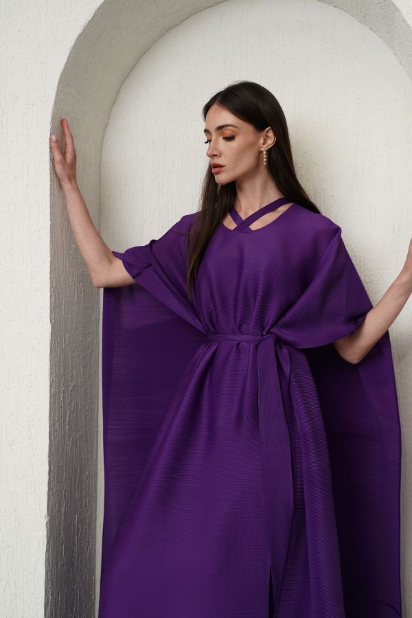Purple cape pleated dress