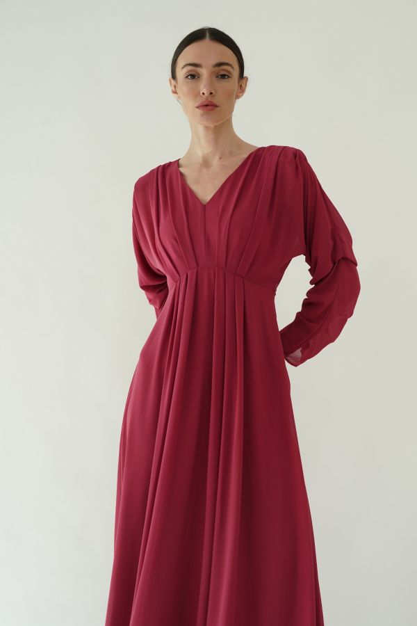 Pink dress with gathered sleeves