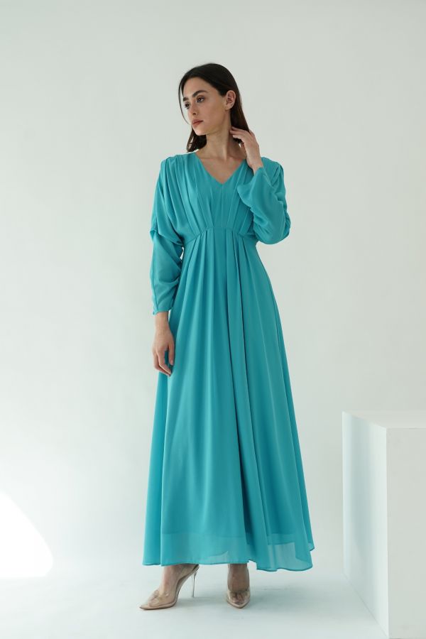 Blue dress with gathered sleeves