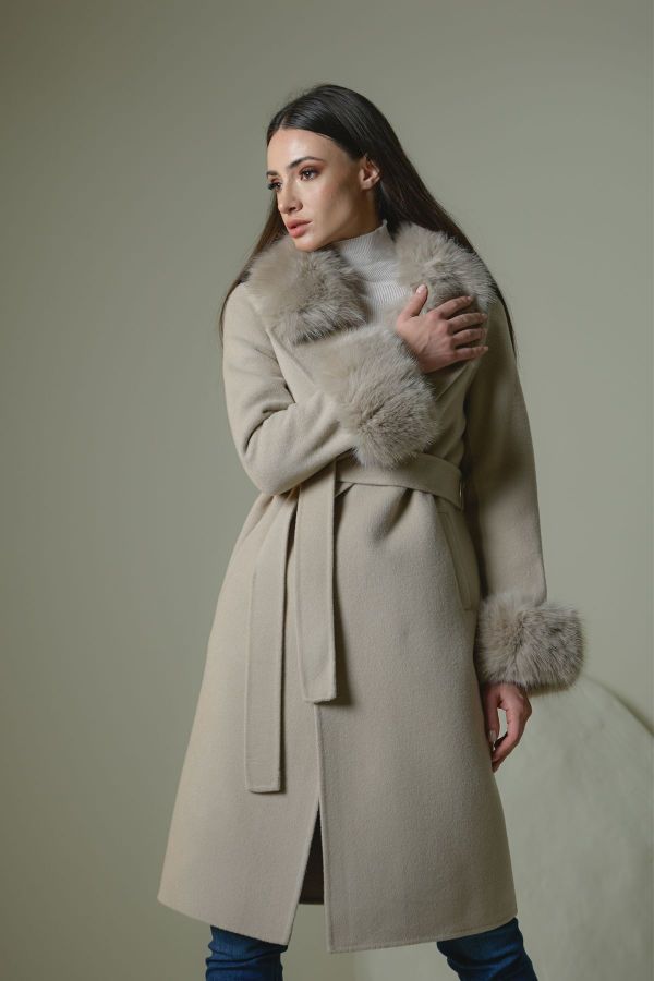 Beige wool jacket with faux fur  