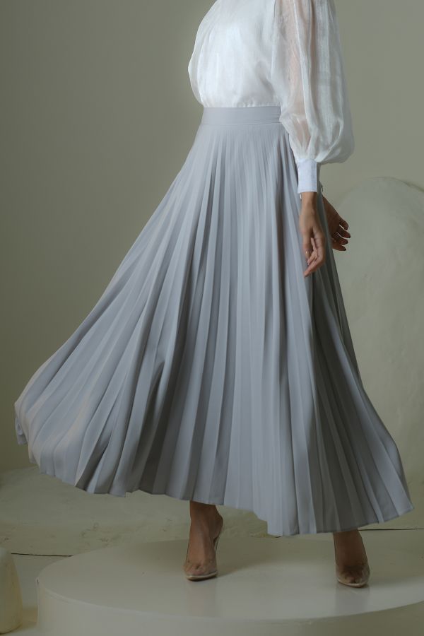 Light Grey Pleated Skirt - Le Merge