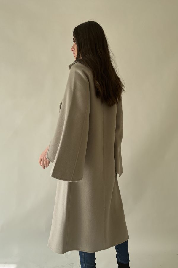 Beige wool jacket with cape sleeves