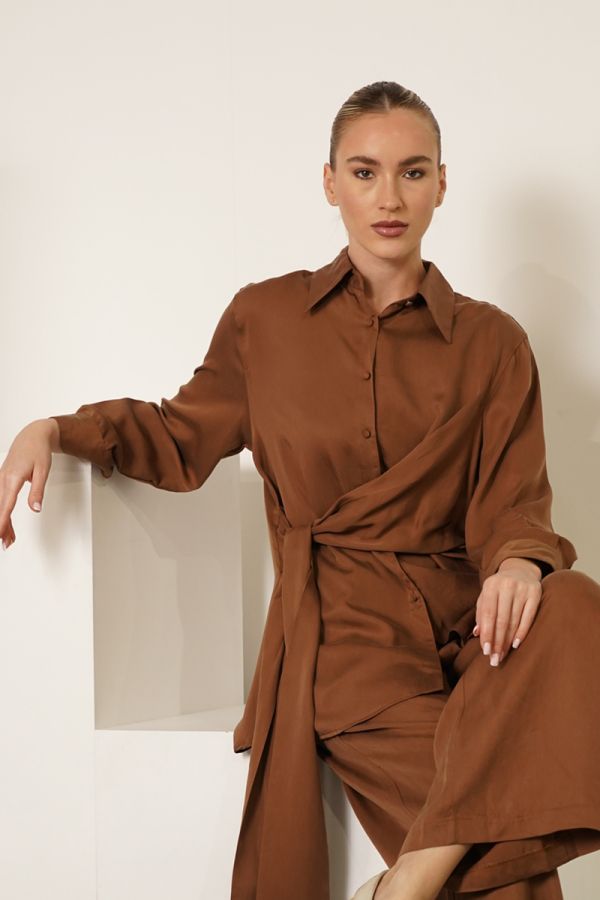 Brown shirt with tie