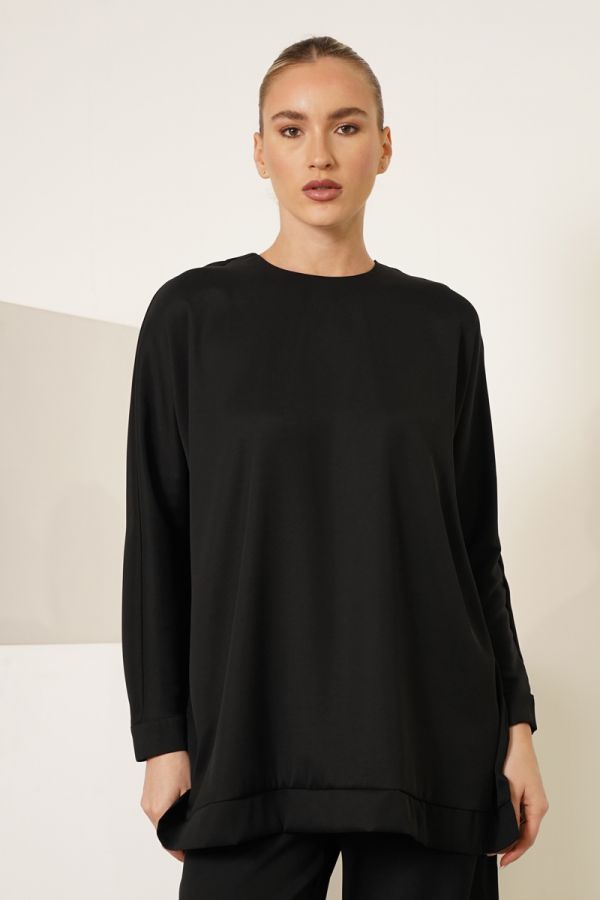 Black shirt