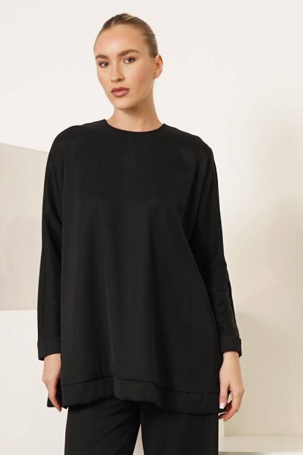 Black shirt