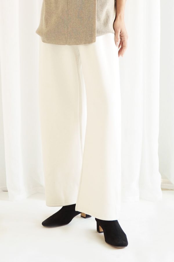 White knit trousers