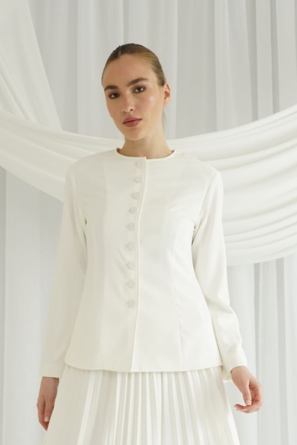 White jacket 