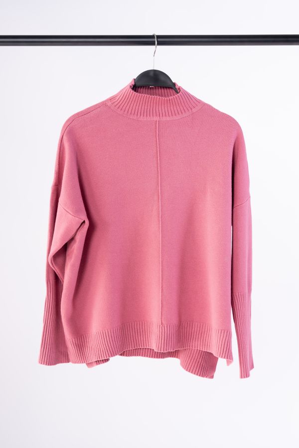 Fuscia knitted blouse